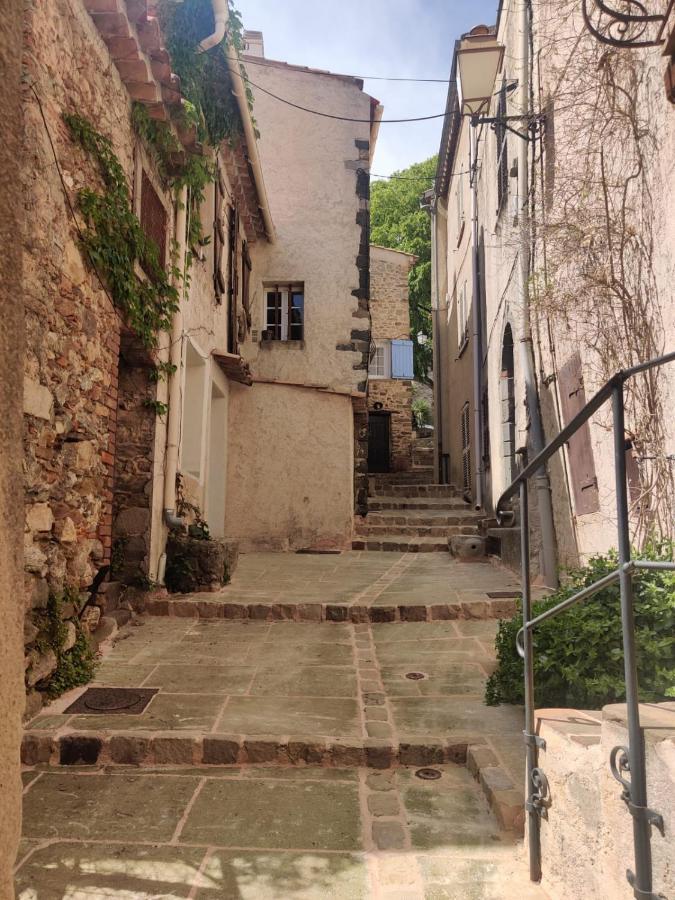 Logement Neuf Centre Du Village Aux Pieds Du Chateau 그리모 외부 사진